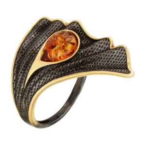Кольцо серебряное, камень Янтарь, артикул:71161376