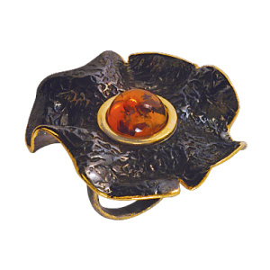 Кольцо серебряное, камень Янтарь, артикул:71131058